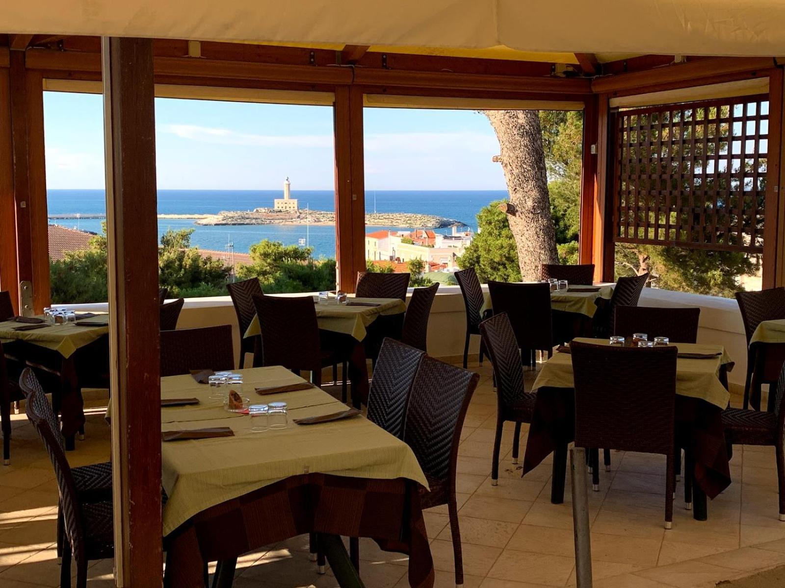 Al Castello Relais Bed and Breakfast Vieste Exteriör bild